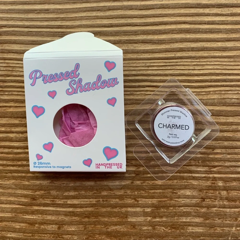 💰3/$30💰🎉HP🎉 New Charmed Pastel Roses UK Eyeshadow